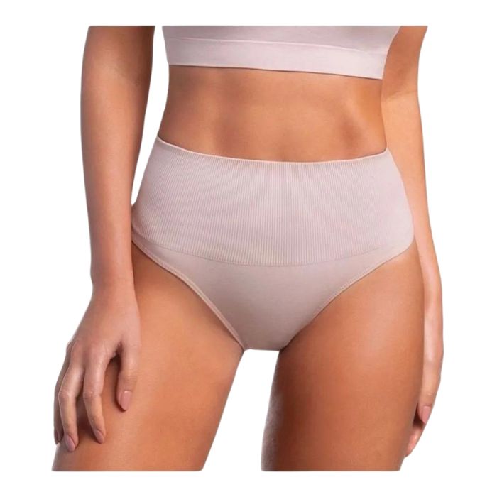 Bombacha modeladora tipo tanga